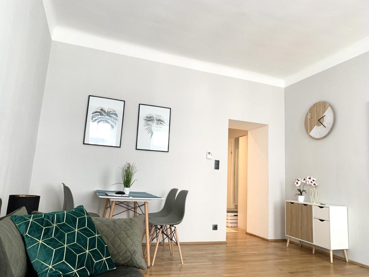 Premium Apartment Am Einsiedlerpark Wina Bagian luar foto